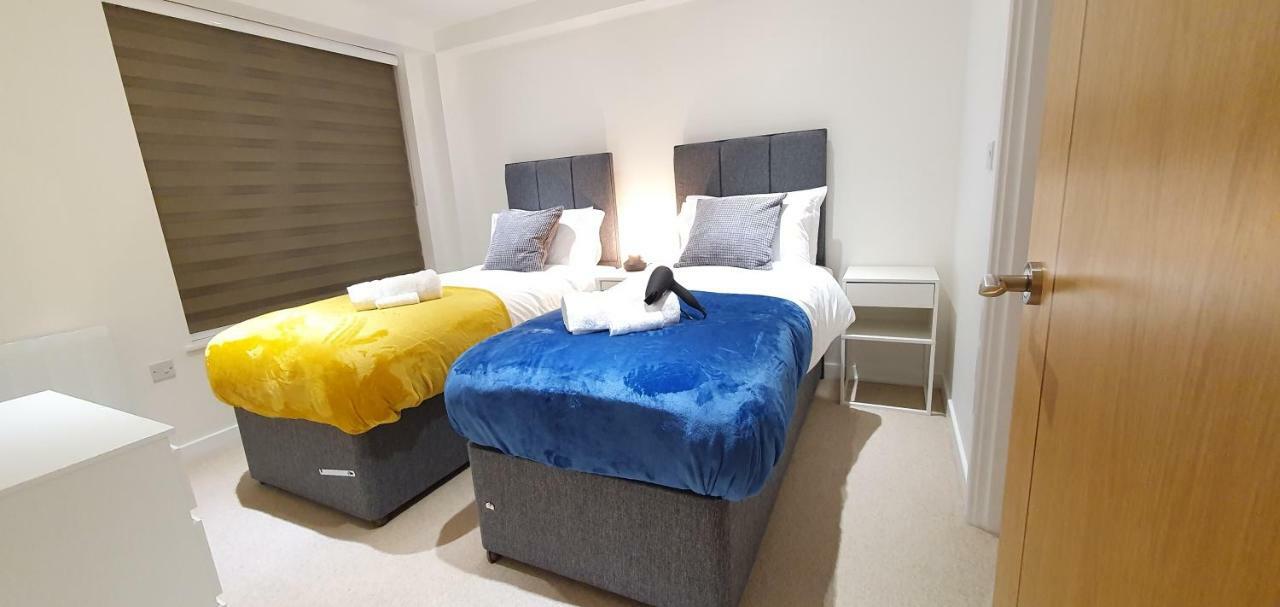 Northampton 2 Bedroom Town Centre Apartment Close To University, Hospitals, Brackmills 외부 사진
