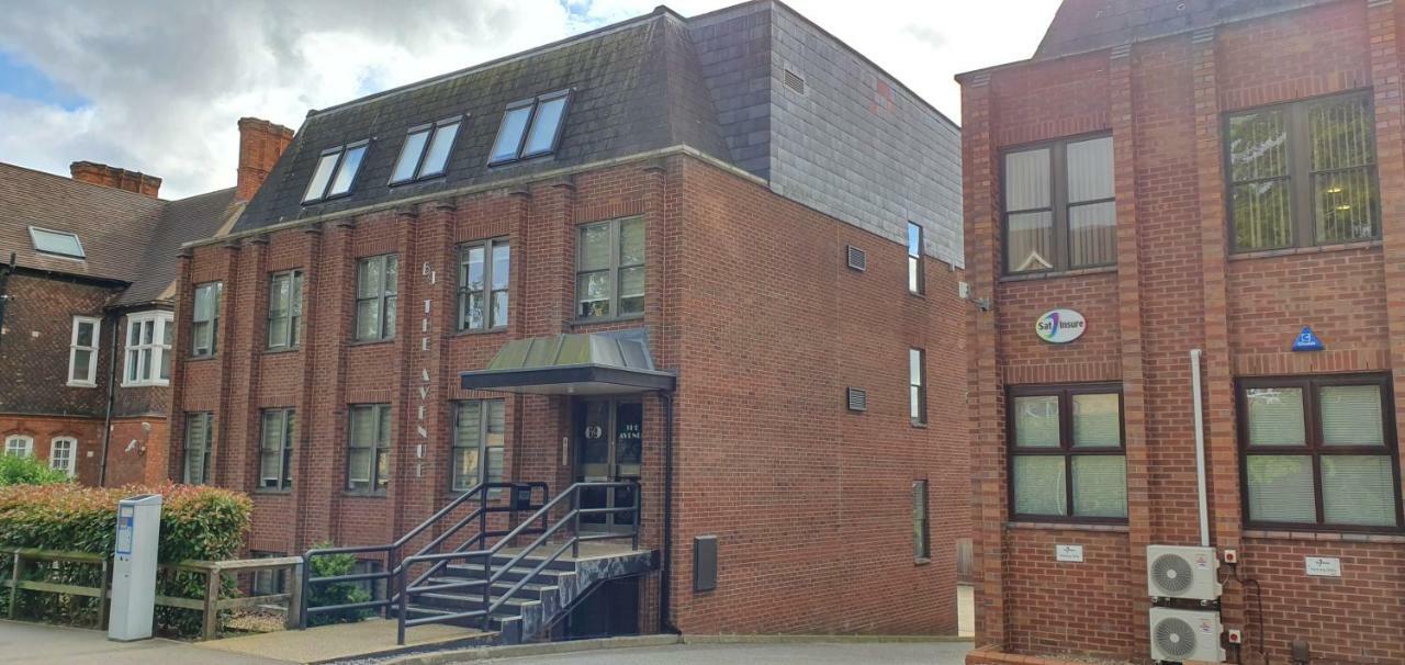 Northampton 2 Bedroom Town Centre Apartment Close To University, Hospitals, Brackmills 외부 사진